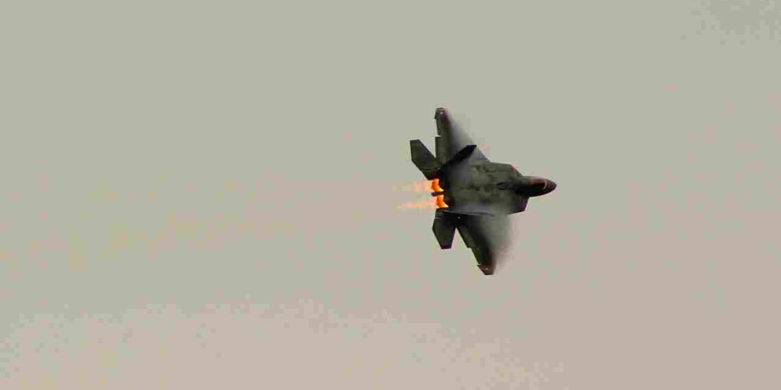 Jet Tempur Iran Buatan Rusia Ditembak Jatuh Israel, Duel Udara Bersejarah Picu Eskalasi Konflik